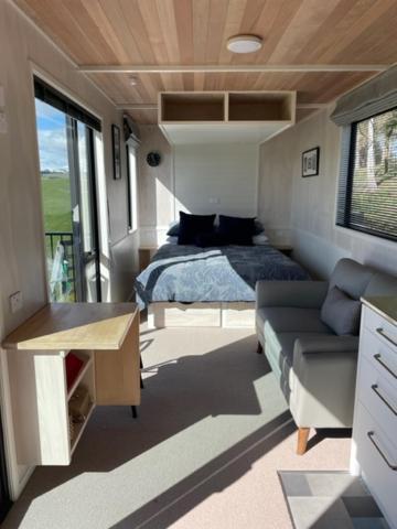 Boutique Tiny House - Te Anau Country Accommodation Exterior foto